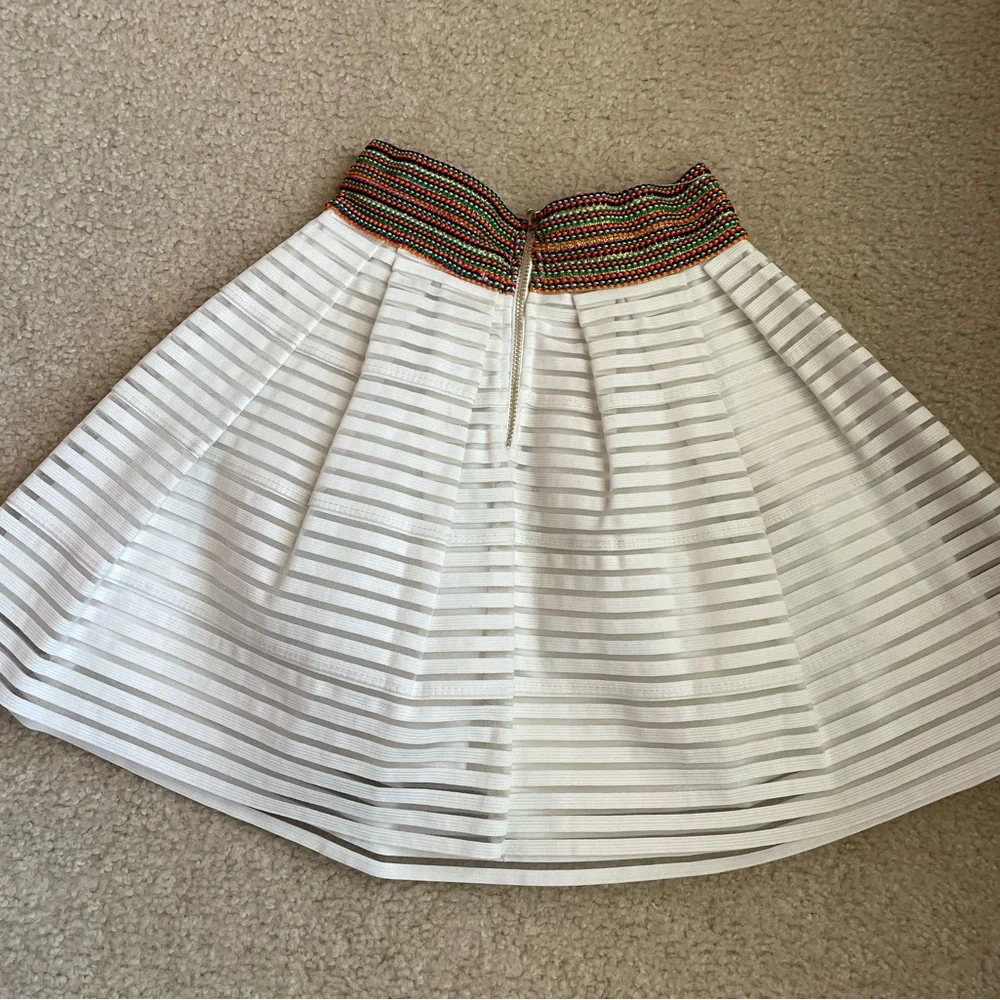 Elegant White Striped Skirt with Colorful Waistband - Picture 4 of 8